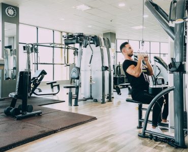 Ares Sports Club is one of the best equipped clubs in Karaj. The club is built on 6 floors and provides services to men and women at the same time. This project was photographed in 2018 by Sam Moqadam.